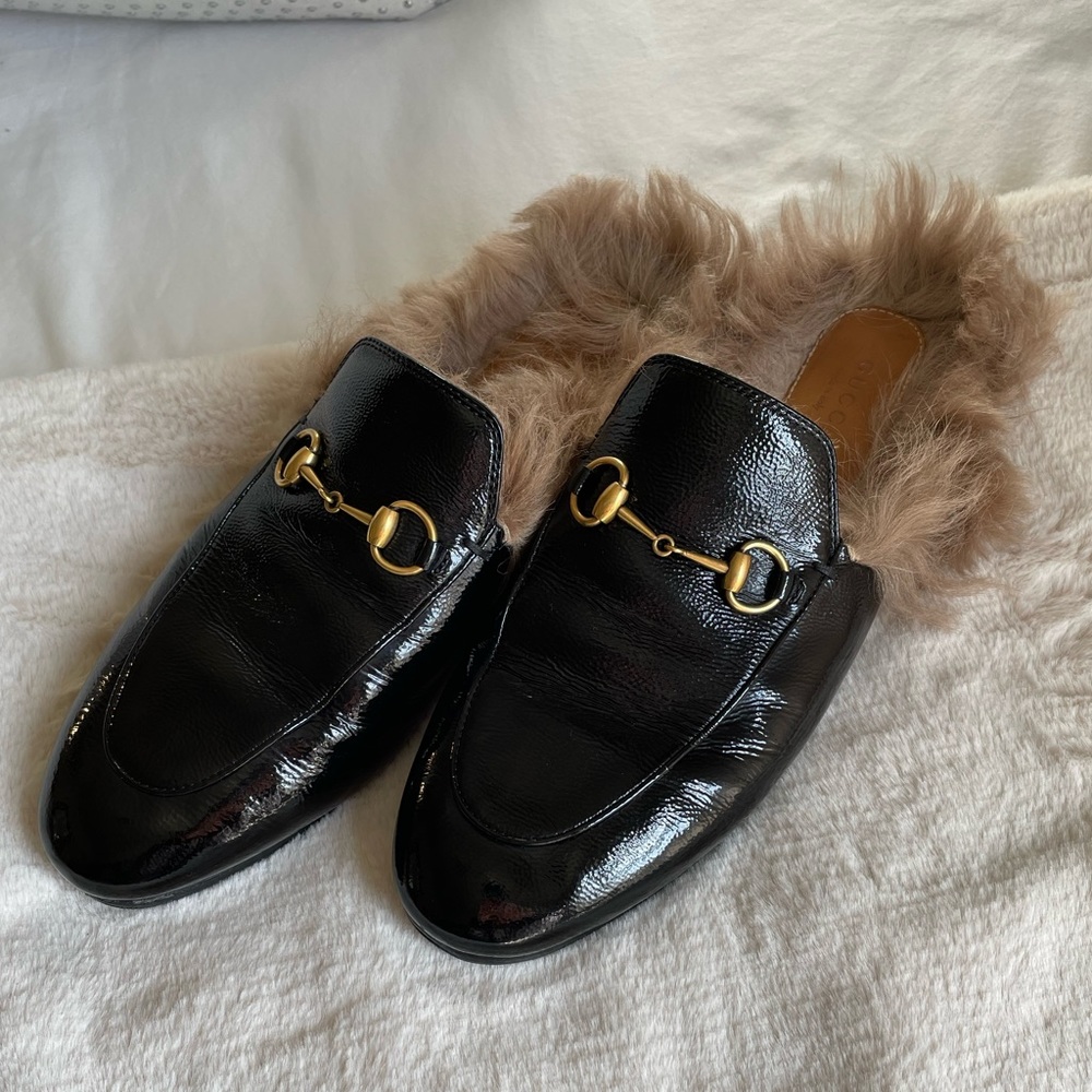Gucci (Rare!) Fur Glossy Leather Mules
